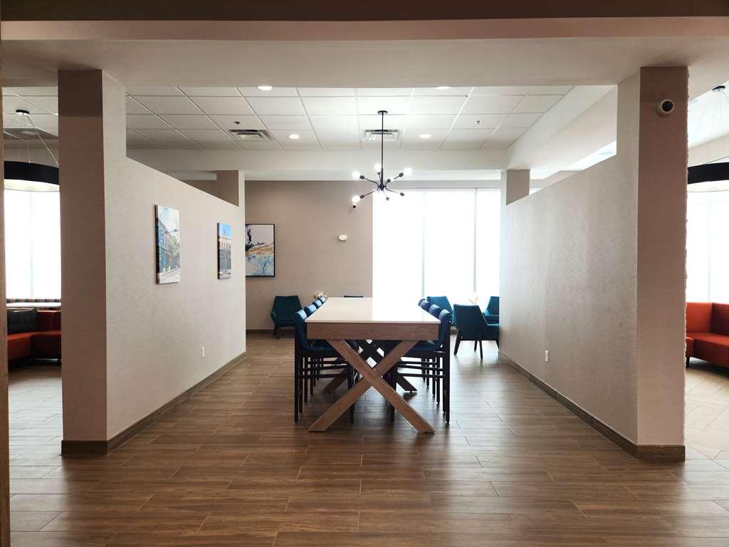 Best Western Plus Mobile Inn And Suites Интериор снимка