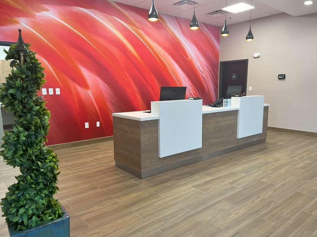 Best Western Plus Mobile Inn And Suites Интериор снимка