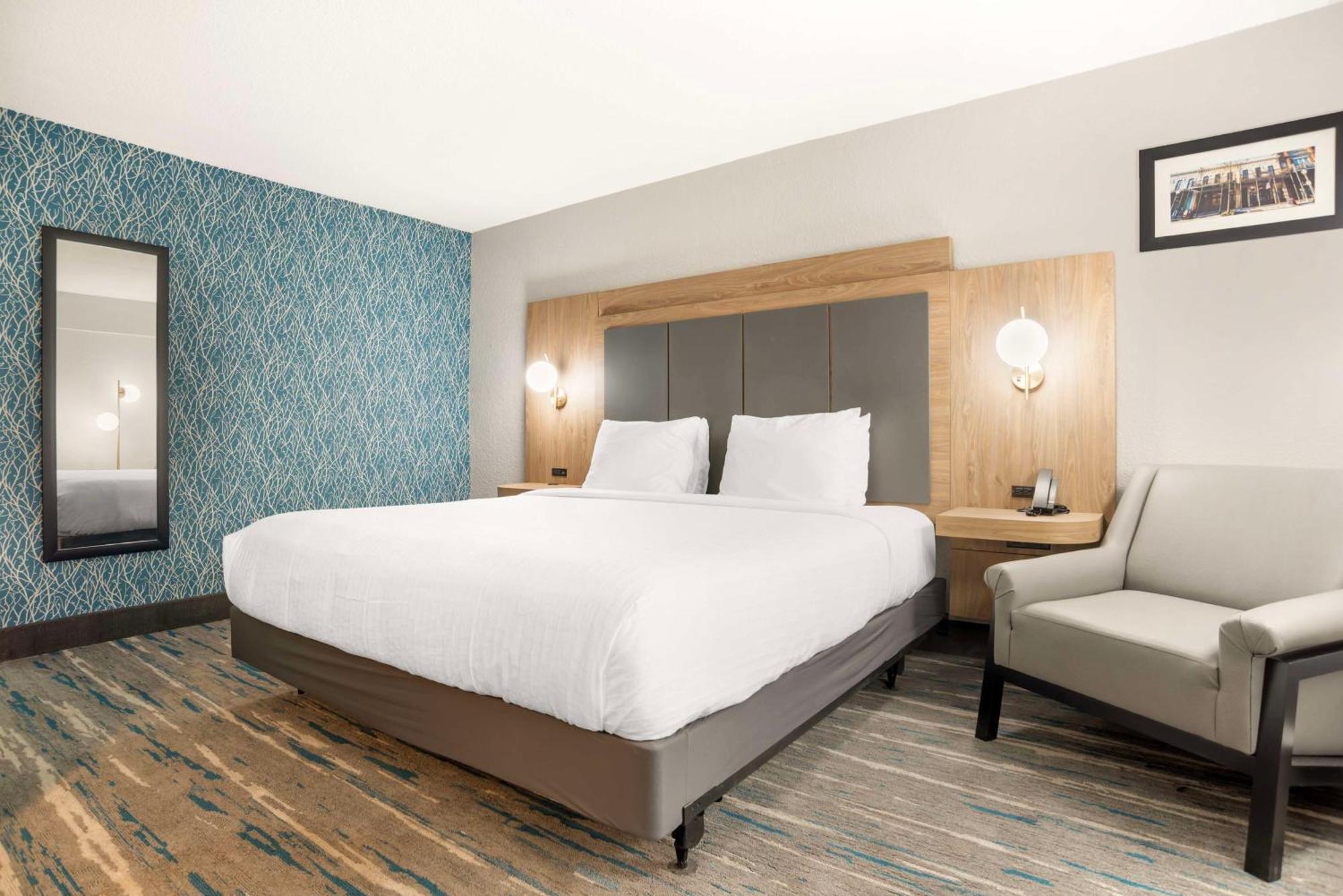Best Western Plus Mobile Inn And Suites Екстериор снимка